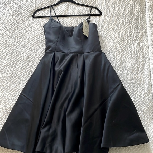 jazylyn bride Dresses & Skirts - Little black cocktail dress size 0